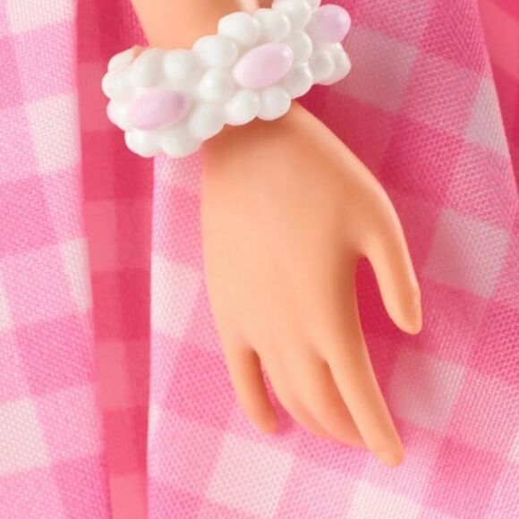 Barbie The Movie Collectible Doll-Margot Robbie as Barbie in Pink Gingham Dress - Picture 5 of 6